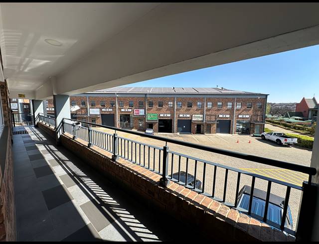 291M² OFFICE TO LET IN HIGHVELD BUSINESS PARK
